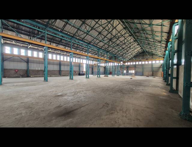 3,000M² FACTORY FOR SALE IN BOKSBURG EAST